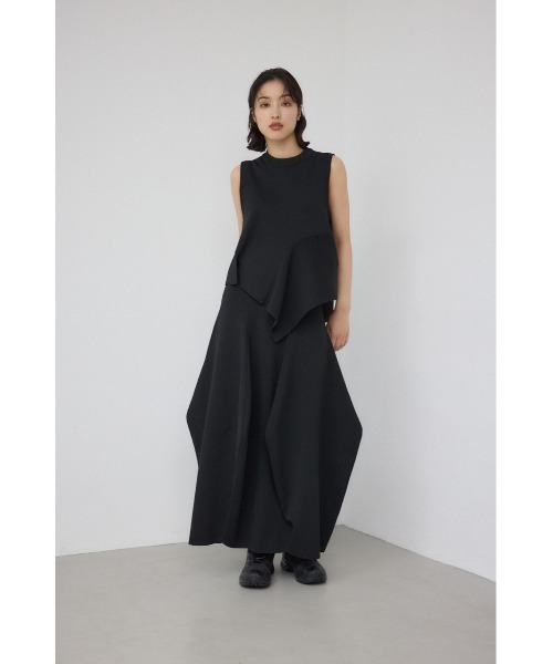 PLUS（プラス）の「【PLUS】イレヘムドレープニットベスト（ベスト・レディース・ブラック/ブラック系その他/グレー系その他・SMALL/MEDIUM）」の6枚目の写真