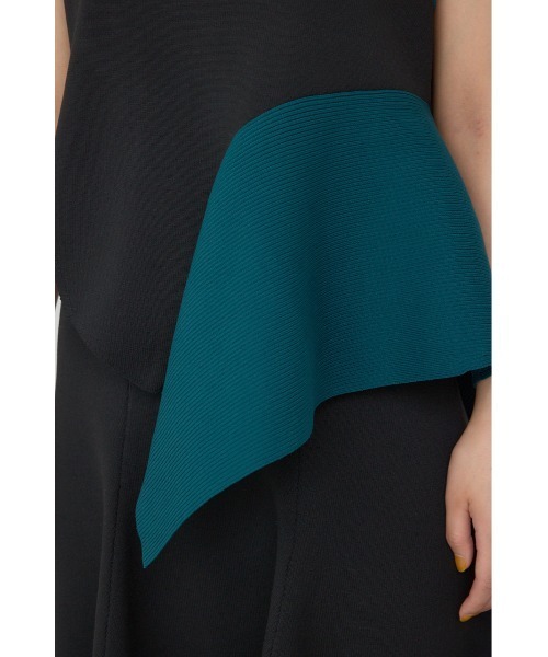 PLUS（プラス）の「【PLUS】イレヘムドレープニットベスト（ベスト・レディース・ブラック/ブラック系その他/グレー系その他・SMALL/MEDIUM）」の11枚目の写真