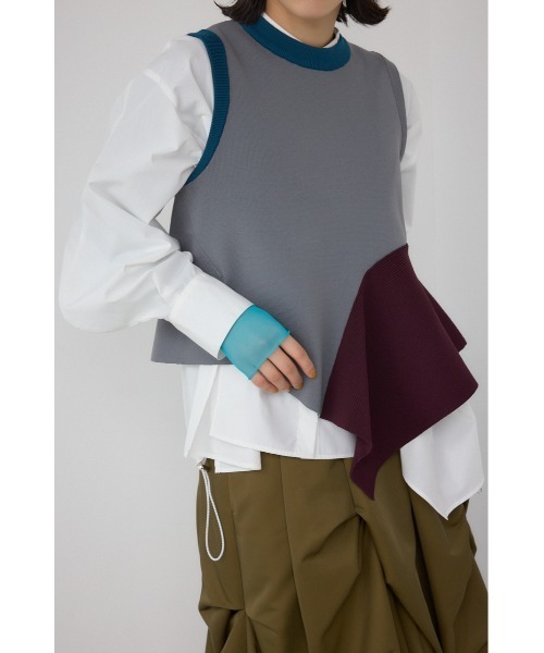 PLUS（プラス）の「【PLUS】イレヘムドレープニットベスト（ベスト・レディース・ブラック/ブラック系その他/グレー系その他・SMALL/MEDIUM）」の14枚目の写真