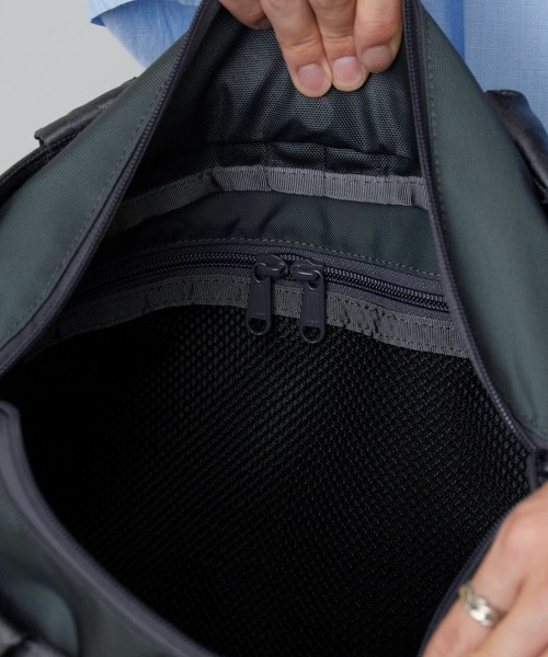 BRIEFING(ブリーフィング)の「BRIEFING/ブリーフィング BS BOX TOTE TALL AG トートバック キャリースリーブ搭載 大容量(トートバッグ・メンズ・ブラック/ダークグレー/ネイビー・FREE)」の19枚目の写真