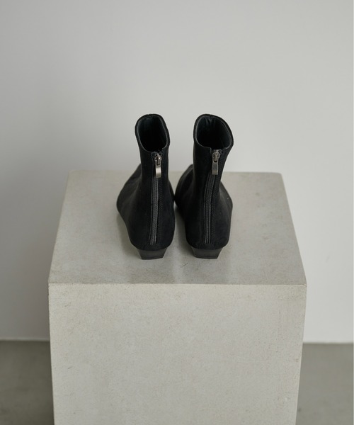 THE YOn(ザヨン)の「フェイクスウェードショートブーツ(ブーツ・レディース・セージグリーン/ブラック/グレイッシュベージュ/ワイン・37/38/39)」の12枚目の写真