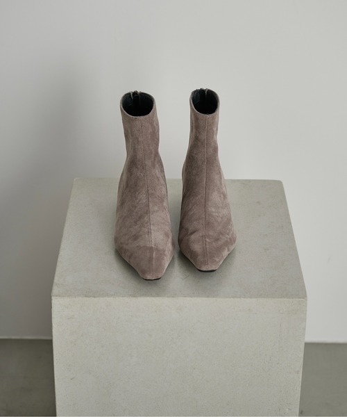 THE YOn(ザヨン)の「フェイクスウェードショートブーツ(ブーツ・レディース・セージグリーン/ブラック/グレイッシュベージュ/ワイン・37/38/39)」の20枚目の写真