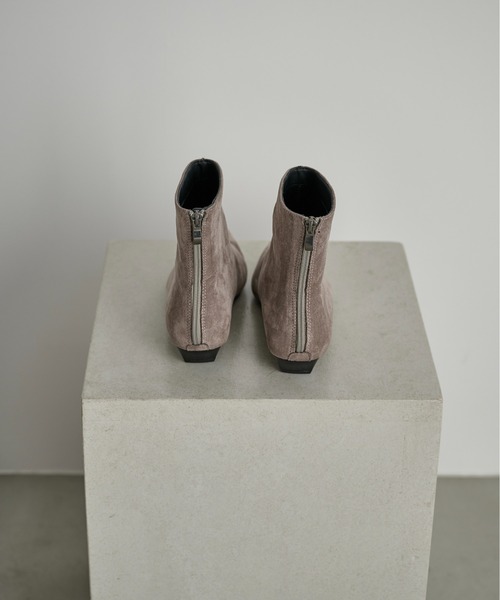 THE YOn(ザヨン)の「フェイクスウェードショートブーツ(ブーツ・レディース・セージグリーン/ブラック/グレイッシュベージュ/ワイン・37/38/39)」の22枚目の写真