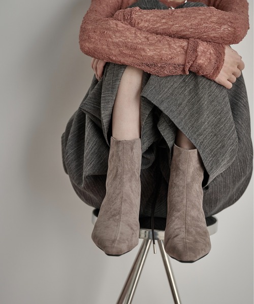 THE YOn(ザヨン)の「フェイクスウェードショートブーツ(ブーツ・レディース・セージグリーン/ブラック/グレイッシュベージュ/ワイン・37/38/39)」の15枚目の写真