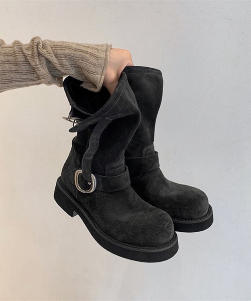 グレー スエード エンジニアブーツ バックル付き セール】【秋冬新作】ダブルバックル付き厚底スエードエンジニア