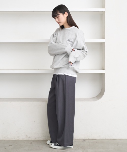 flaner（フラネ）の「Loose logo embroidery sweat / ルーズロゴ刺繍スウェット（スウェット・レディース・グレー/ネイビー・MEDIUM/LARGE）」の12枚目の写真