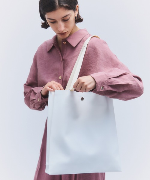 THE ART OF CARRYING（ジアートオブキャリング）の「【THE ART OF CARRYING】PAPER E（トートバッグ・レディース・ホワイト/ブラック・FREE）」の21枚目の写真