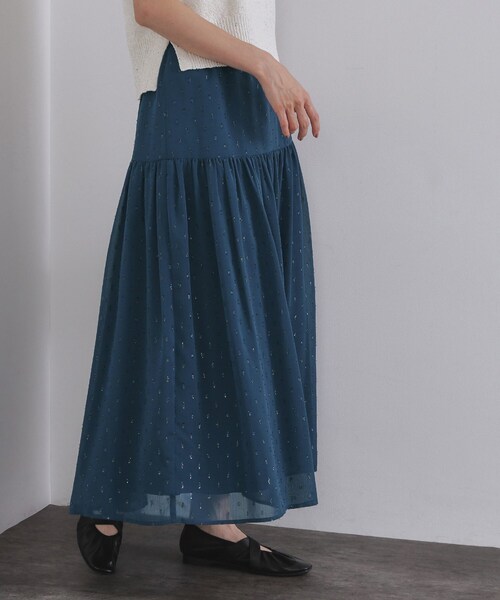 OPAQUE.CLIP（オペークドットクリップ）の「ラメドットイージーティアードスカート【洗濯機洗い可】（スカート・レディース・ブラック/ブルー系その他・36/38）」の2枚目の写真