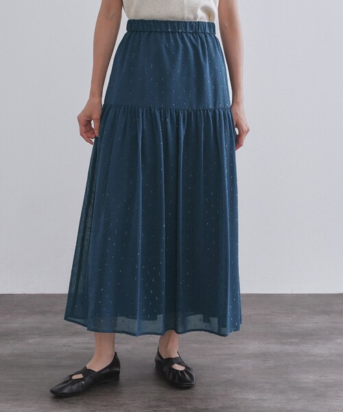 OPAQUE.CLIP（オペークドットクリップ）の「ラメドットイージーティアードスカート【洗濯機洗い可】（スカート・レディース・ブラック/ブルー系その他・36/38）」の11枚目の写真