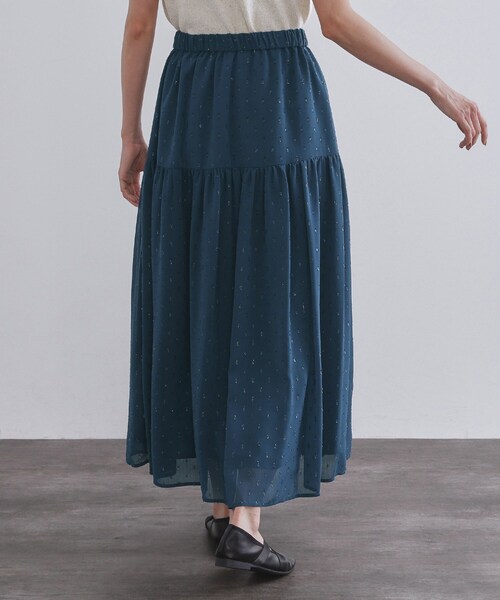OPAQUE.CLIP（オペークドットクリップ）の「ラメドットイージーティアードスカート【洗濯機洗い可】（スカート・レディース・ブラック/ブルー系その他・36/38）」の13枚目の写真