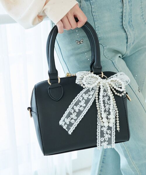 MAJESTIC LEGON（マジェスティックレゴン）の「チャーム付きミニボストンバッグ（ボストンバッグ・レディース・ブラック系その他/ブラック・FREE）」の10枚目の写真
