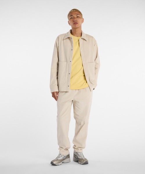 NEW BALANCE(ニューバランス)の「ストレッチコーデュロイ パンツ(その他パンツ・メンズ・グレイッシュベージュ/ネイビー・SMALL/MEDIUM/LARGE/X-LARGE/XX-LARGE)」の4枚目の写真
