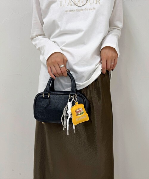 fredy emue（フレディエミュ）の「ダイカット刺しゅうチャーム（チャーム・レディース・マスタード/レッド系その他/グリーン系その他4・FREE）」の5枚目の写真