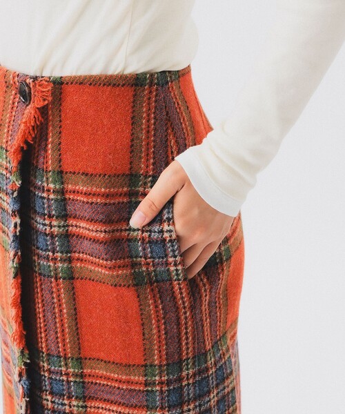 BEAMS BOY(ビームスボーイ)の「【2/5再値下げ】ハリスツイード フリンジ スカート(スカート・レディース・オレンジ/イエロー・1/2)」の6枚目の写真