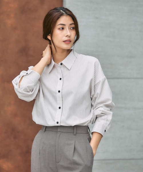 GLOBAL WORK（グローバルワーク）の「365日マイスタイルシャツ/571317（シャツ/ブラウス・レディース・ブルー/オフホワイト/その他/ライトブルー/スカイブルー/サックスブルー/ライトベージュ/イエロー/ブルー系その他/ブラウン系その他/ピンク系その他/グレー・MEDIUM/LARGE/SMALL）」の21枚目の写真