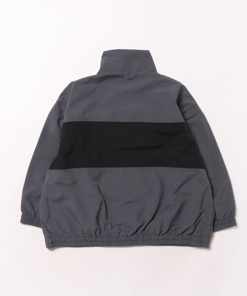 Dickies(ディッキーズ)の「【ムラサキスポーツ限定】Dickies/ディッキーズ DK ナイロントラックジャケット キッズ ジャケット 253K10M201(ナイロンジャケット・キッズ・ブラック/カーキ/チャコール・130cm/140cm/150cm/160cm)」の4枚目の写真
