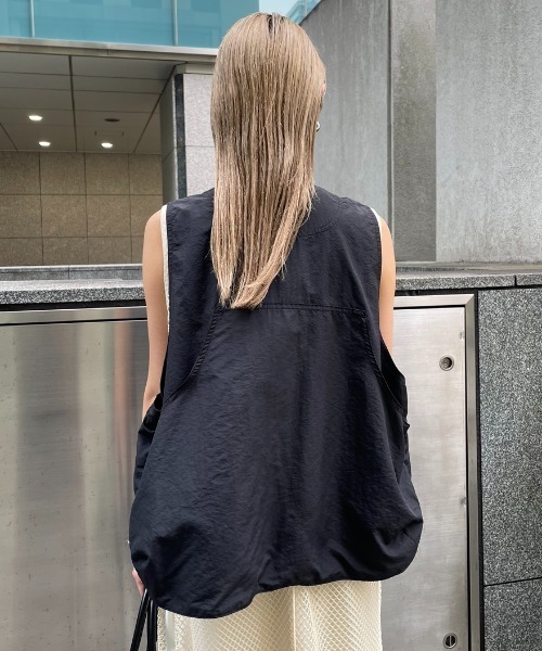 AIC.（エーアイシー）の「アウトポケットナイロンベスト（ベスト・レディース・ブラック・FREE）」の8枚目の写真