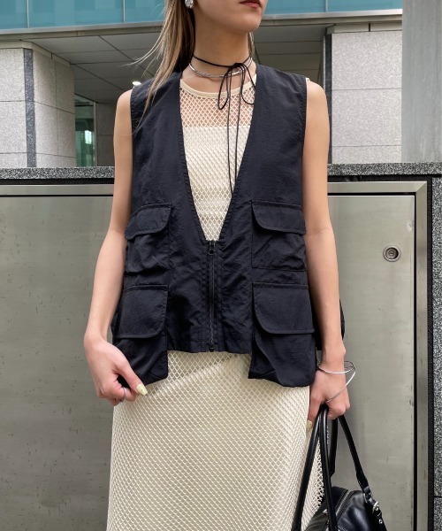 AIC.（エーアイシー）の「アウトポケットナイロンベスト（ベスト・レディース・ブラック・FREE）」の6枚目の写真