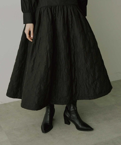 VIOLETTA（ヴィオレッタ）の「【HEIREN】リボンキルティングフレアスカート（スカート・レディース・ブラック/アイボリー・M/S）」の15枚目の写真