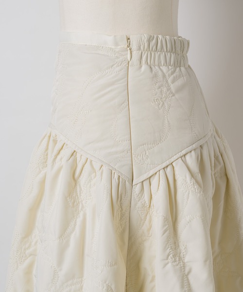 VIOLETTA（ヴィオレッタ）の「【HEIREN】リボンキルティングフレアスカート（スカート・レディース・ブラック/アイボリー・M/S）」の11枚目の写真