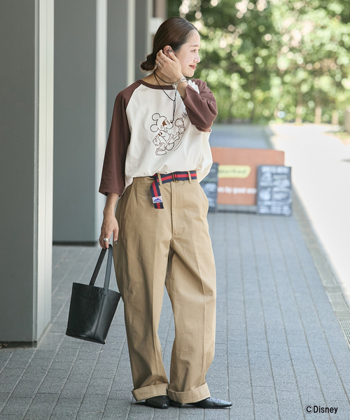 JOURNAL STANDARD（ジャーナルスタンダード）の「【一部店舗＋WEB限定】MICKEY /  JSラグランTEE（Tシャツ/カットソー・レディース・アイボリー/ブラウン・FREE）」の3枚目の写真