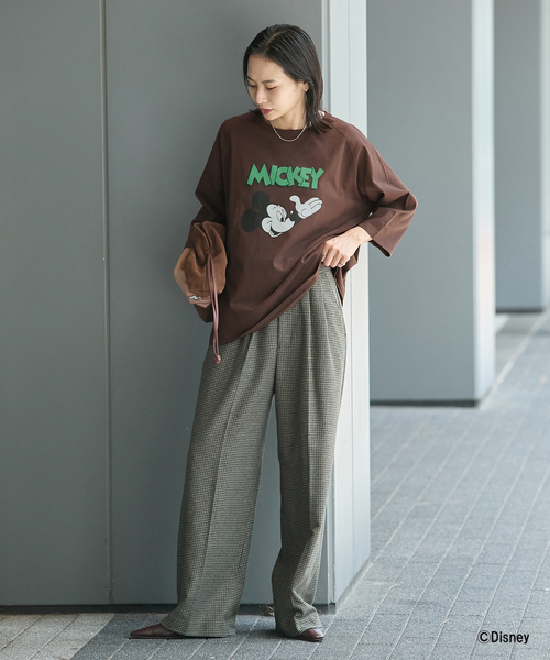 JOURNAL STANDARD（ジャーナルスタンダード）の「【一部店舗＋WEB限定】MICKEY /  JSラグランTEE（Tシャツ/カットソー・レディース・アイボリー/ブラウン・FREE）」の4枚目の写真