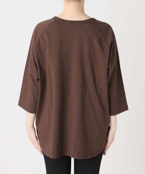 JOURNAL STANDARD（ジャーナルスタンダード）の「【一部店舗＋WEB限定】MICKEY /  JSラグランTEE（Tシャツ/カットソー・レディース・アイボリー/ブラウン・FREE）」の20枚目の写真