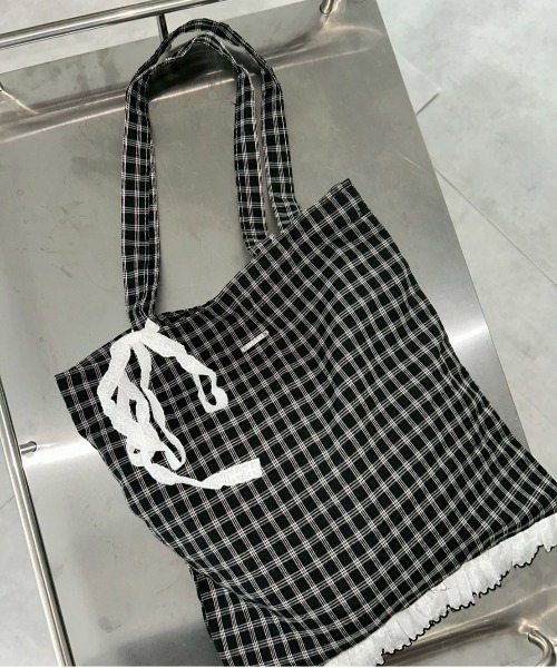 IMARI（イマリ）の「【 IMARI / イマリ 】 フリル チェック トートバッグ #（トートバッグ・レディース・ブラック/グレー/ピンク/ブルー/グリーン・FREE）」の11枚目の写真
