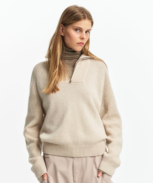 AIGLE（エーグル）の「ウールブレンド ハーフジップニットセーター（ニット/セーター・レディース・オフホワイト/ピンク/ダークネイビー・L/M/XS/S）」の5枚目の写真