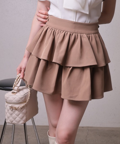 LIPSERVICE(リップサービス)の「サイドリボンフリルティアードミニスカート(スカート・レディース・ホワイト/ブラック/ベージュ・S/M)」の1枚目の写真