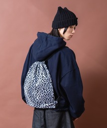 an meets zakka ベロアレオパードナップサック