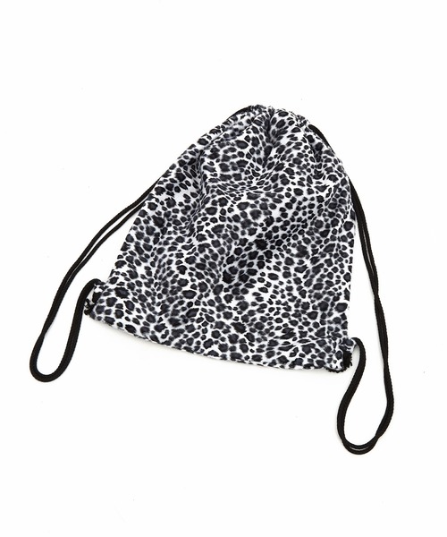 an meets zakka(アンミツザッカ)の「an meets zakka ベロアレオパードナップサック(バックパック/リュック・レディース・ベージュ/ホワイト・ONESIZE)」の9枚目の写真