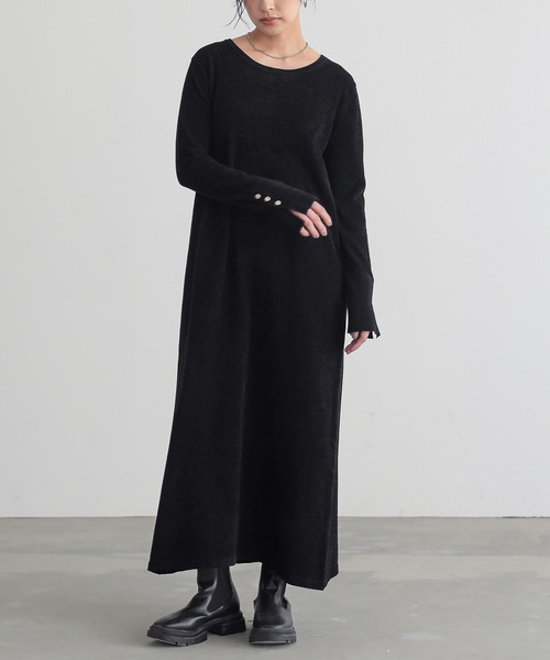 for/c(フォーシー)の「ベロア見えニットワンピース【サスティナブル】(ワンピース・レディース・ブラック/パープル・M/L)」の2枚目の写真