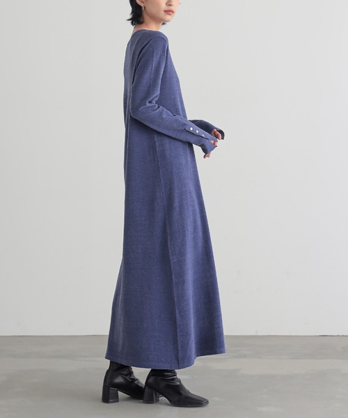 for/c(フォーシー)の「ベロア見えニットワンピース【サスティナブル】(ワンピース・レディース・ブラック/パープル・M/L)」の14枚目の写真