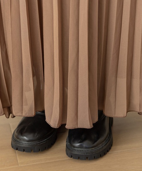 DAY CLOSET(デイ クローゼット)の「【表シアー裏はふわっと微起毛】嬉しい二面性プリーツスカート風ワイドパンツ レディース(その他パンツ・レディース・モカ/グレー系その他/ブラック・L/M)」の7枚目の写真
