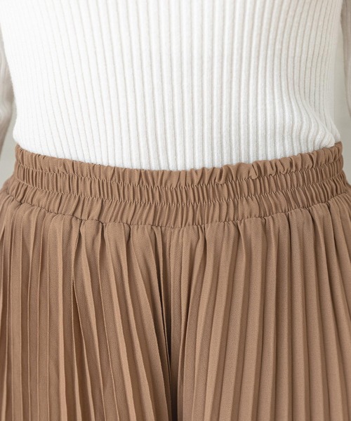 DAY CLOSET(デイ クローゼット)の「【表シアー裏はふわっと微起毛】嬉しい二面性プリーツスカート風ワイドパンツ レディース(その他パンツ・レディース・モカ/グレー系その他/ブラック・L/M)」の5枚目の写真