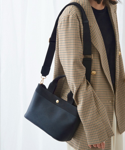 MAISON BREEZE（メゾンブリーズ）の「【MAISON BREEZE】ポーチ付き 2wayテープショルダーバッグ ハンドバッグ SNBD（ショルダーバッグ・レディース・ベージュ/ブラック/グレー・FREE）」の5枚目の写真