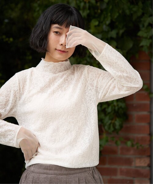 LBC（エルビーシー）の「ジャカード切り替えシアーロンT（Tシャツ/カットソー・レディース・ホワイト/ブラック/カーキ/グレー・M/L）」の6枚目の写真