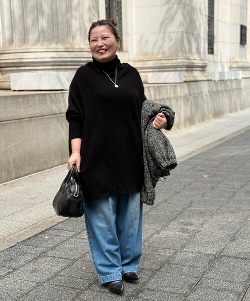 BEARDSLEY(ビアズリー)の「フルカワコラボ ルーズタックデニム(デニムパンツ・レディース・インディゴブルー・2/1)」の4枚目の写真