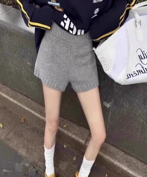 Ritzy(リッツィー)の「ニットショートパンツ(その他パンツ・レディース・ブラック/ブラウン/ライトグレー/ダークグレー・FREE)」の3枚目の写真