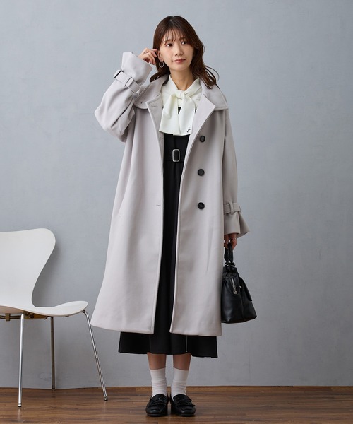 NICOLE CLUB(ニコル クラブ)の「スタンドカラーロングコート(その他アウター・レディース・グレー/オフホワイト/ブラック/ネイビー・MEDIUM)」の5枚目の写真