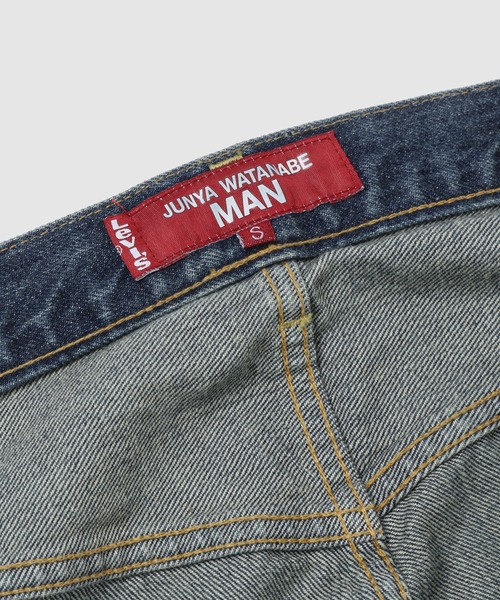 JUNYA WATANABE MAN（ジュンヤワタナベマン）の「「Levi's」W-NAME CUSTOMIZED COTTON DENIM PANTS（デニムパンツ・メンズ・インディゴブルー・M/L/S/XL/XS）」の4枚目の写真