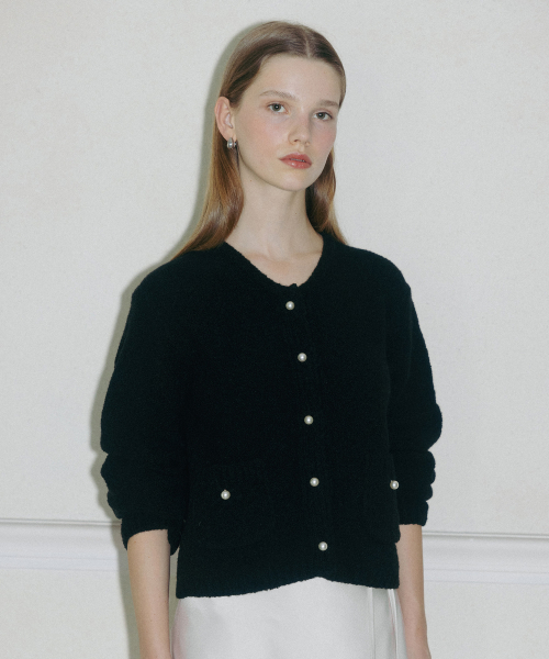 TTUDEMENT(トュードメント)の「CLASSIC BUTTON CARDIGAN BLACK(カーディガン/ボレロ・レディース・その他・FREE)」の3枚目の写真