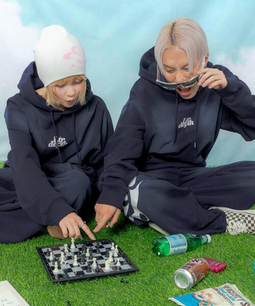 LTR DEPTH(レイターデプス)の「LTR DEPTH/ハートモチーフプルパーカー(パーカー・メンズ・アイボリー/ネイビー・MEDIUM/LARGE)」の9枚目の写真