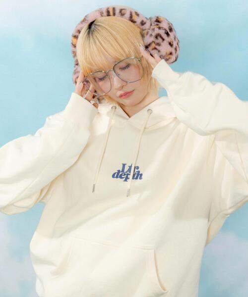 LTR DEPTH(レイターデプス)の「LTR DEPTH/ハートモチーフプルパーカー(パーカー・メンズ・アイボリー/ネイビー・MEDIUM/LARGE)」の5枚目の写真