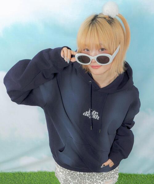 LTR DEPTH(レイターデプス)の「LTR DEPTH/ハートモチーフプルパーカー(パーカー・メンズ・アイボリー/ネイビー・MEDIUM/LARGE)」の21枚目の写真