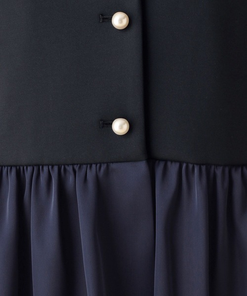 Elura(エルーラ)の「≪入卒/セレモニー/通勤≫ダンボールペプラムジレ(その他アウター・レディース・グレイッシュベージュ/ネイビー・FREE)」の7枚目の写真
