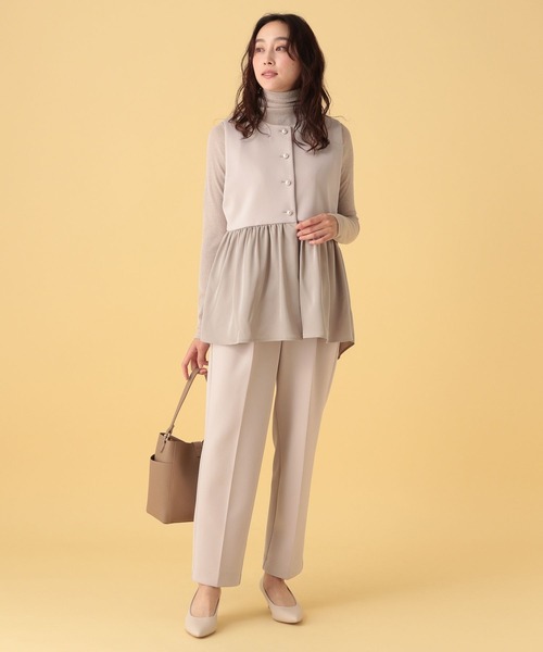 Elura(エルーラ)の「≪入卒/セレモニー/通勤≫ダンボールペプラムジレ(その他アウター・レディース・グレイッシュベージュ/ネイビー・FREE)」の8枚目の写真