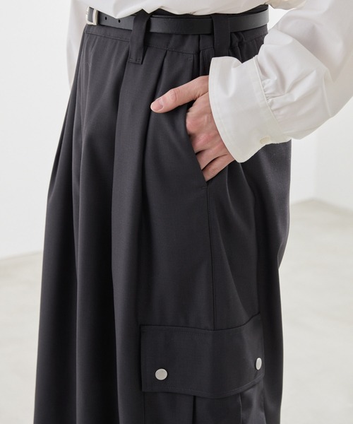 LUENNA（ルエナ）の「【LUENNA】Wide Leg Cargo Pants / ワイドレッグカーゴパンツ（カーゴパンツ・メンズ・グレー/ブラック・L/M/S）」の3枚目の写真