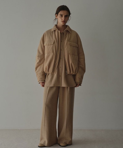 ETRE TOKYO(エトレトウキョウ)の「ウールツイルオーバーサイズシャツ(シャツ/ブラウス・レディース・ベージュ/ネイビー・FREE)」の19枚目の写真